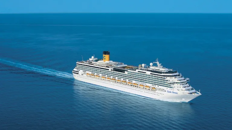 crucero en el oceano