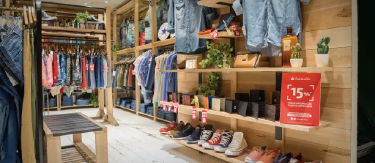 Uniform & Co-65496b660ca7b.png