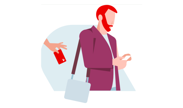 hombre mirando el teléfono y mano ofreciéndole una tarjeta